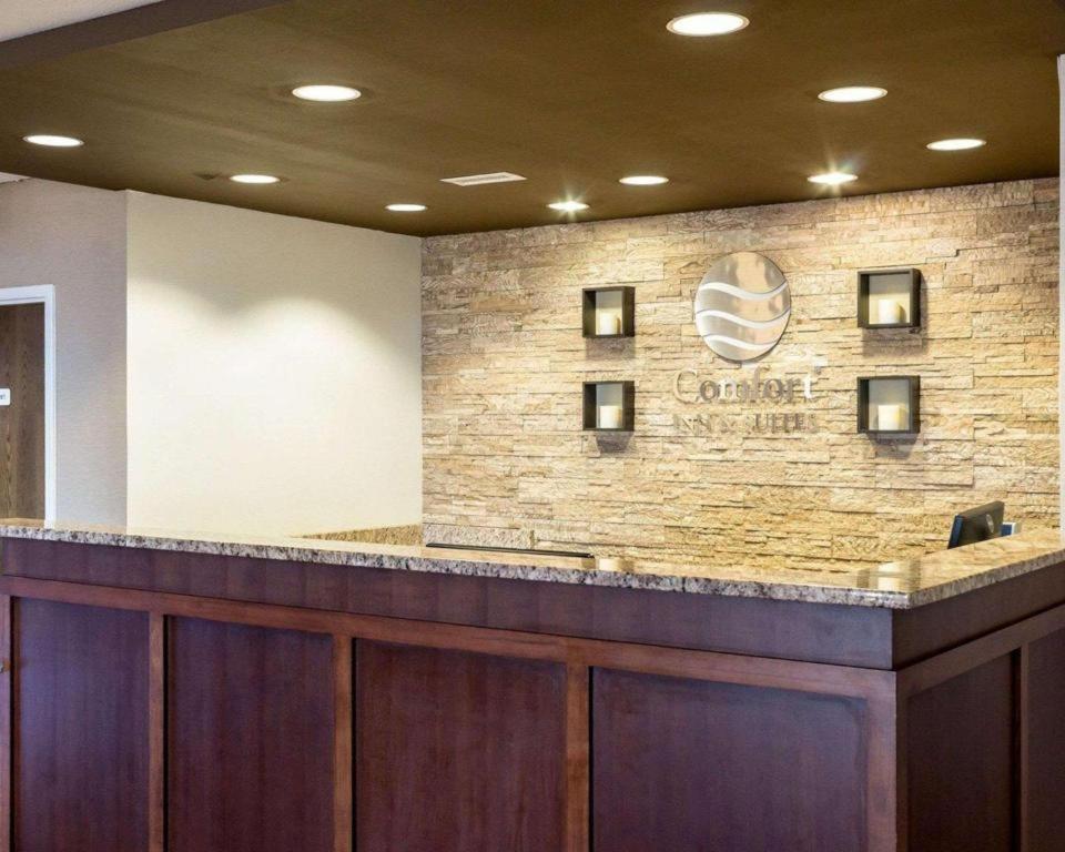 沃特福德市康福特茵酒店 Watford City 外观 照片