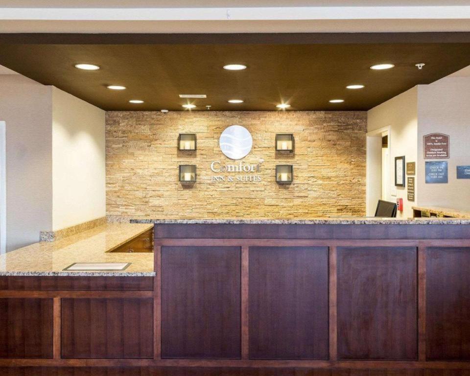 沃特福德市康福特茵酒店 Watford City 外观 照片
